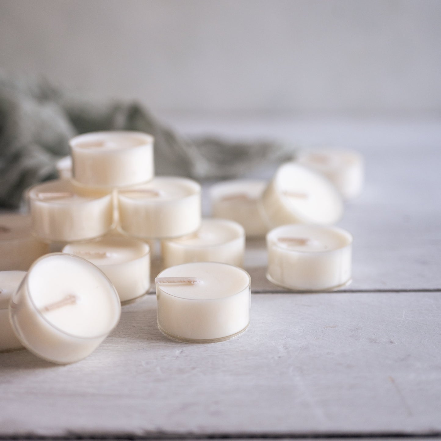 WHITE LABEL Tealights 24pk